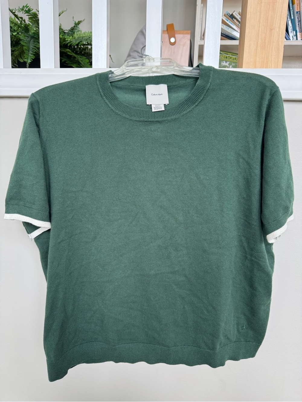 Calvin Klein Forest Green Knit Tee with White Label